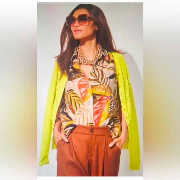 CAbi Tops - CAbi Bali Top Tropical Blouse Size Medium Lightweight Great for Spring Break
